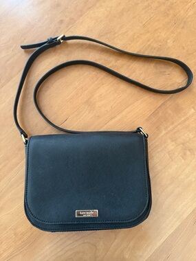 Kate Spade Laurel Way Carsen Black Saffiano Leather Front Flap Crossbody Purse